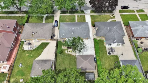 View/Area - Undisclosed, Addison, IL 60101 photo 2 of 5