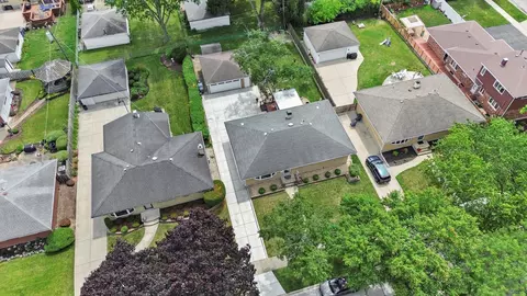 View/Area - Undisclosed, Addison, IL 60101 photo 4 of 5