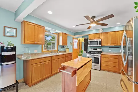 Kitchen - Undisclosed, Addison, IL 60101 photo 1 of 2