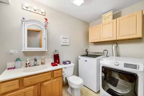 2585 Cambridge Dr, Morris, IL 60450 photo 23