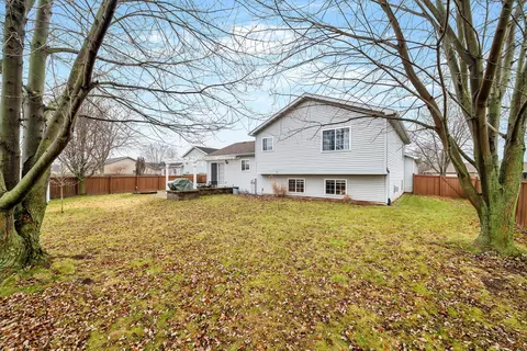 2585 Cambridge Dr, Morris, IL 60450 photo 31