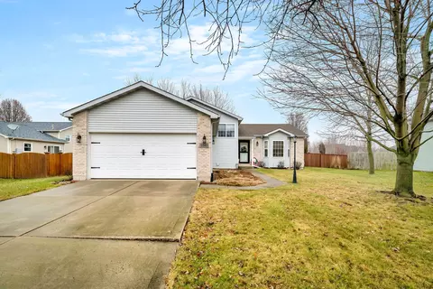2585 Cambridge Dr, Morris, IL 60450 photo 2