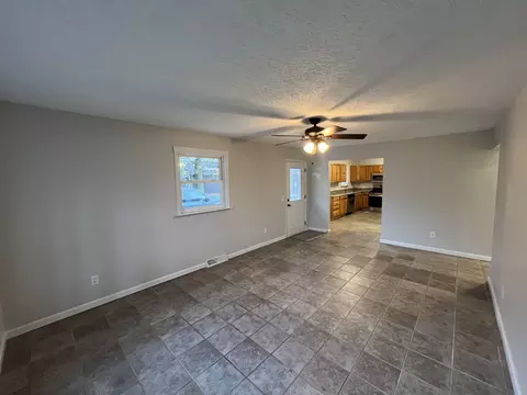 314 W James St, Dwight, IL 60420 photo 3