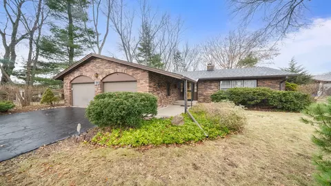 4584 Landau Pl, Rockford, IL 61114