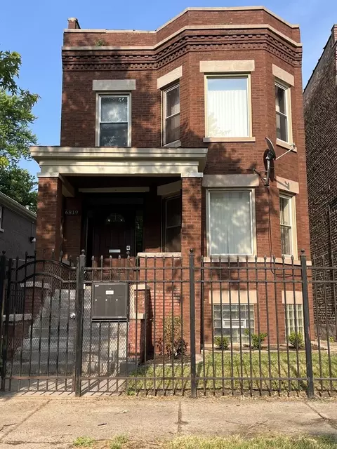 6819 S Dorchester Ave, Chicago, IL 60637