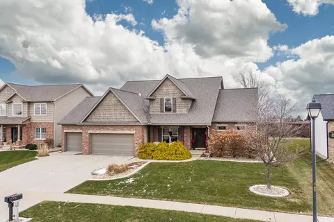 1808 Pfitzer Rd, Normal, IL 61761 photo 2