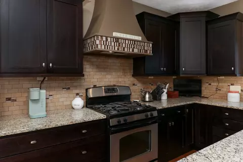 1808 Pfitzer Rd, Normal, IL 61761 photo 11