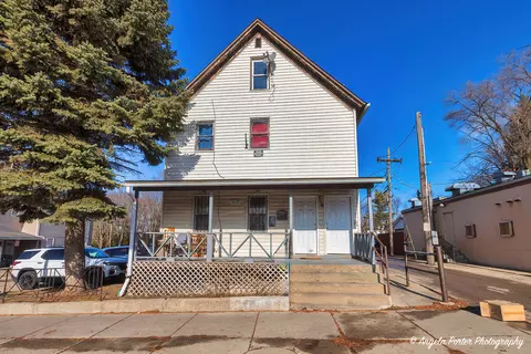 716 NE 10th St, Waukegan, IL 60085