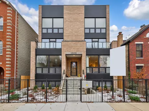 2039 W Huron St #3W, Chicago, IL 60612