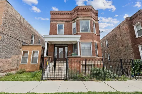 3405 S Leavitt St, Chicago, IL 60608