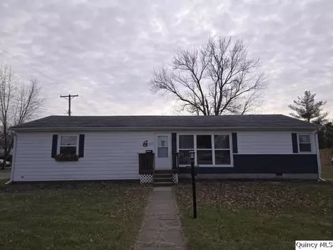 620 Maple St, Carthage, IL 62321 photo 28