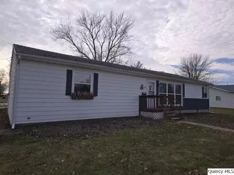 620 Maple St, Carthage, IL 62321 photo 29