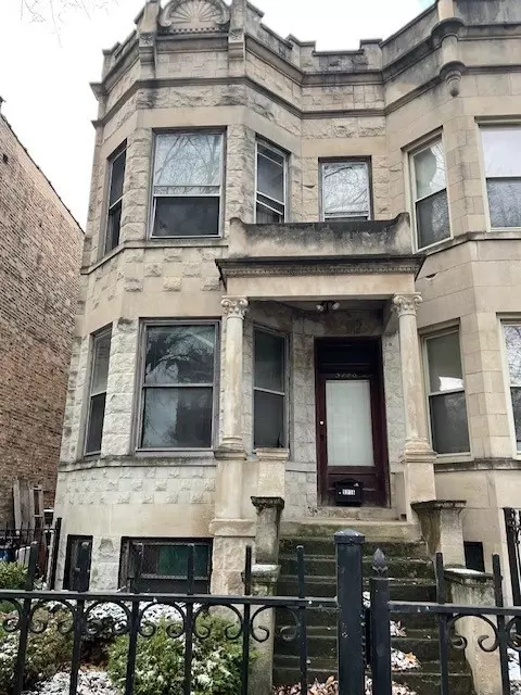 5716 S Indiana Ave, Chicago, IL 60637