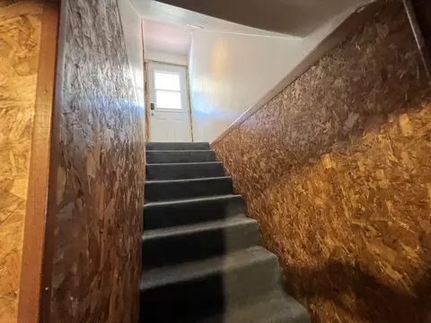 Entry Way - Undisclosed, Stickney, IL 60402 photo 2 of 2
