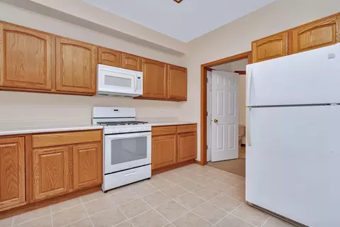 Kitchen - 2041 Lisbon Rd, Morris, IL 60450 photo 3 of 4
