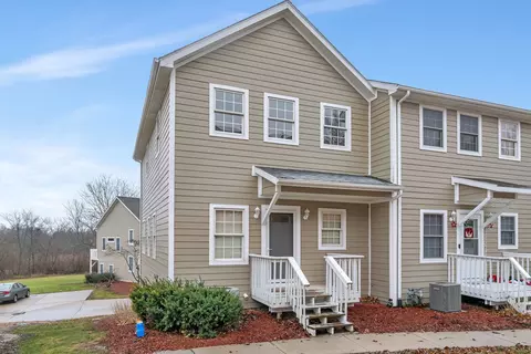 2041 Lisbon Rd, Morris, IL 60450