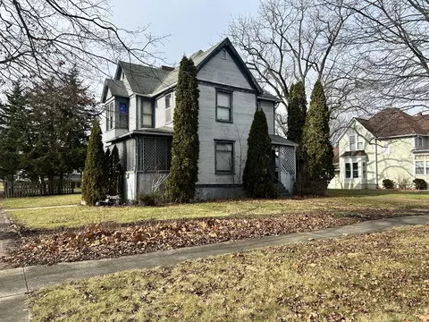 403 N Melvin St, Gibson City, IL 60936
