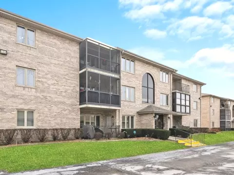 5117 139th Pl #512, Crestwood, IL 60445