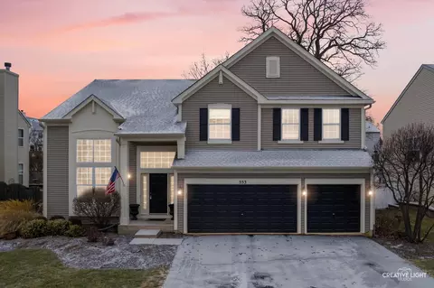 553 Hamilton Ln, North Aurora, IL 60542
