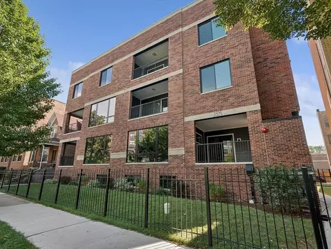 2430 N Linden Pl #103, Chicago, IL 60647