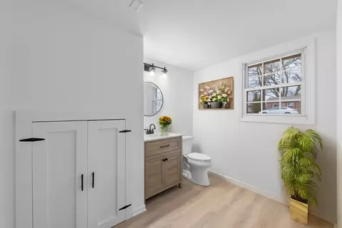Entry Way - 931 Upper Brandon Dr, Aurora, IL 60506 photo 1 of 1