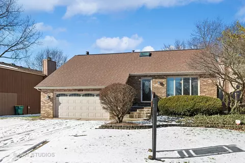13706 S Mallard Ct, Plainfield, IL 60544
