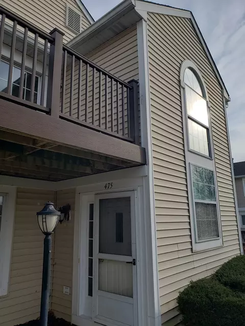 475 Le Parc Cir #475, Buffalo Grove, IL 60089