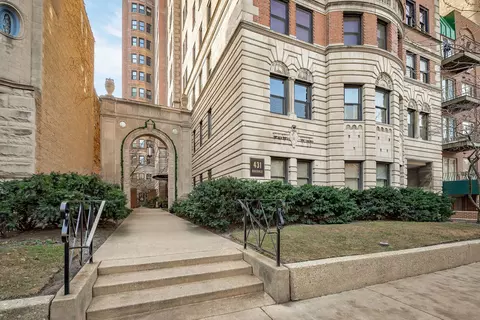 431 W Oakdale Ave #14B, Chicago, IL 60657