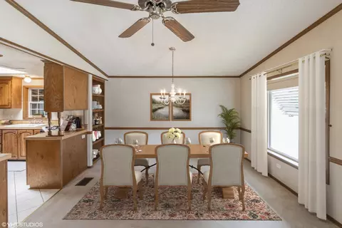 Dining - 1107 Candida Rd, Elgin, IL 60123 photo 1 of 1
