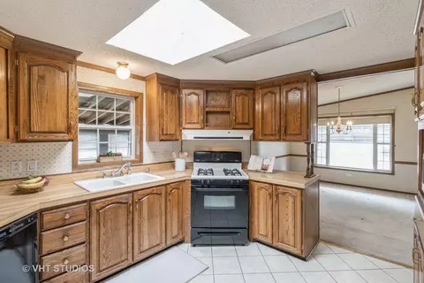 Kitchen - 1107 Candida Rd, Elgin, IL 60123 photo 1 of 3