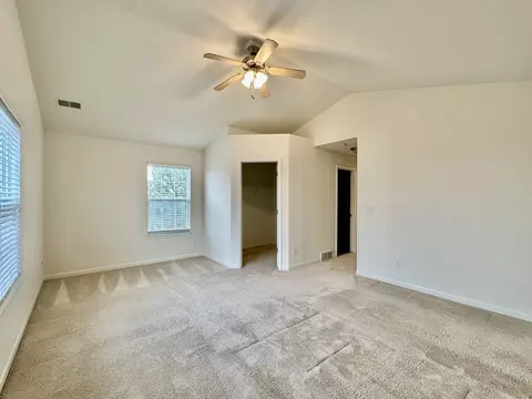 281 Bent Grass Cir #E, Dekalb, IL 60115 photo 13