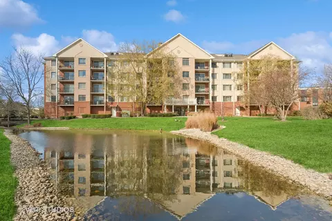 2300 Oakmont Way #504, Darien, IL 60561