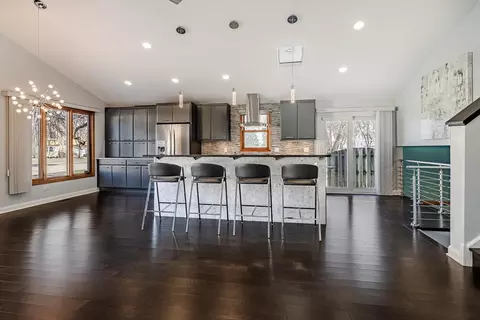 Kitchen - 4351 150th St, Midlothian, IL 60445 photo 4 of 6