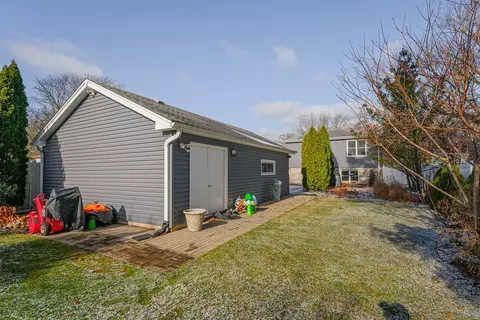 Exterior - 4351 150th St, Midlothian, IL 60445 photo 5 of 6