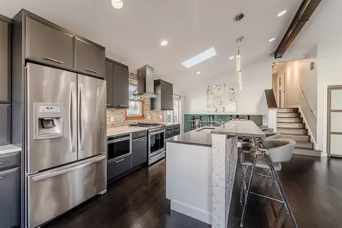 Kitchen - 4351 150th St, Midlothian, IL 60445 photo 5 of 6