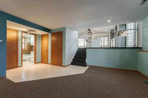 Living - 4351 150th St, Midlothian, IL 60445 photo 3 of 4