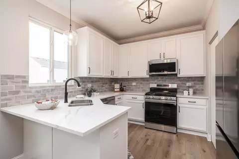 1800 Blue Ridge Dr, Plainfield, IL 60586 photo 5