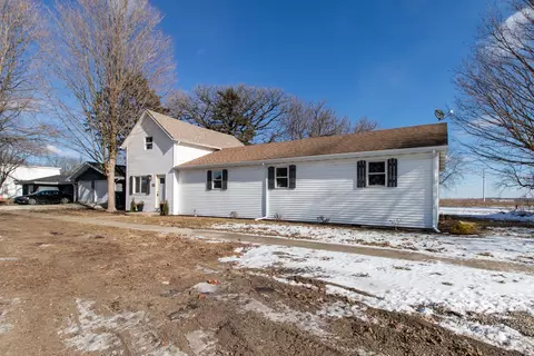 307 N Walnut St, Arrowsmith, IL 61722 photo 49