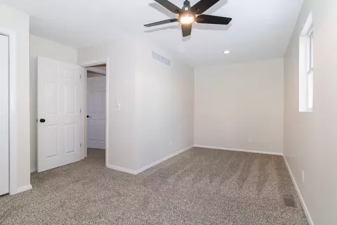 307 N Walnut St, Arrowsmith, IL 61722 photo 36