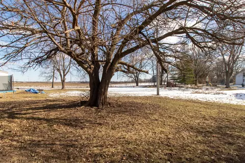 307 N Walnut St, Arrowsmith, IL 61722 photo 45
