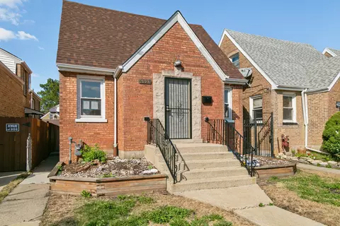 4028 W 58th St, Chicago, IL 60629