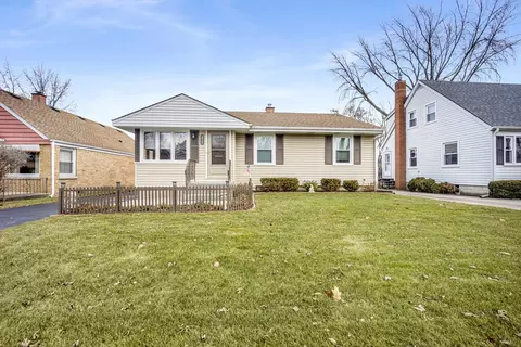 217 S Michigan Ave, Addison, IL 60101