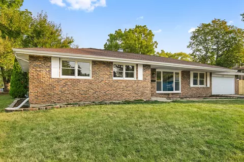 700 Apollo Dr, Joliet, IL 60435
