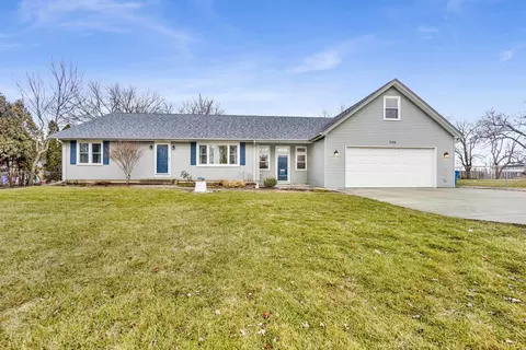 739 N Highview Ave, Addison, IL 60101