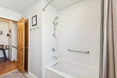 199 E Belden Ave, Elmhurst, IL 60126 photo 13