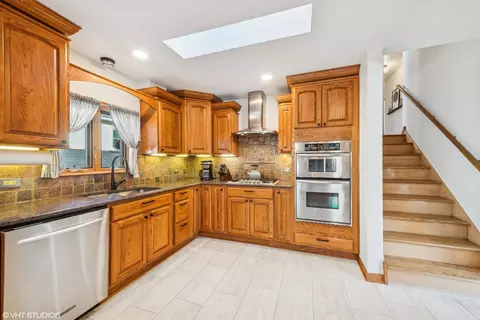 199 E Belden Ave, Elmhurst, IL 60126 photo 28