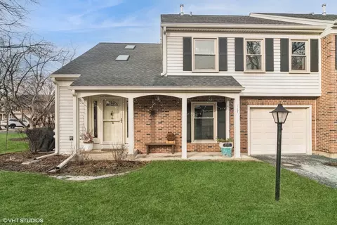 117 Bright Ridge Dr, Schaumburg, IL 60194