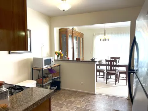 Kitchen - 1400 Ashton Ct #A2, Wheeling, IL 60090 photo 3 of 3
