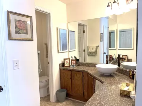 Bath - 1400 Ashton Ct #A2, Wheeling, IL 60090 photo 1 of 2