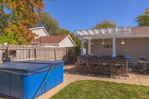 Exterior - 105 S Parkside Rd, Normal, IL 61761 photo 6 of 20